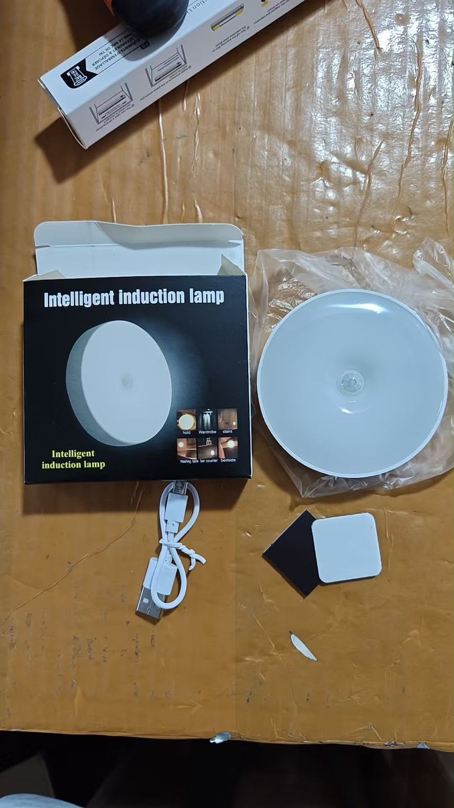 Smart Motion Sensor LED Night Light – USB Rechargeable & Automatic Lighting